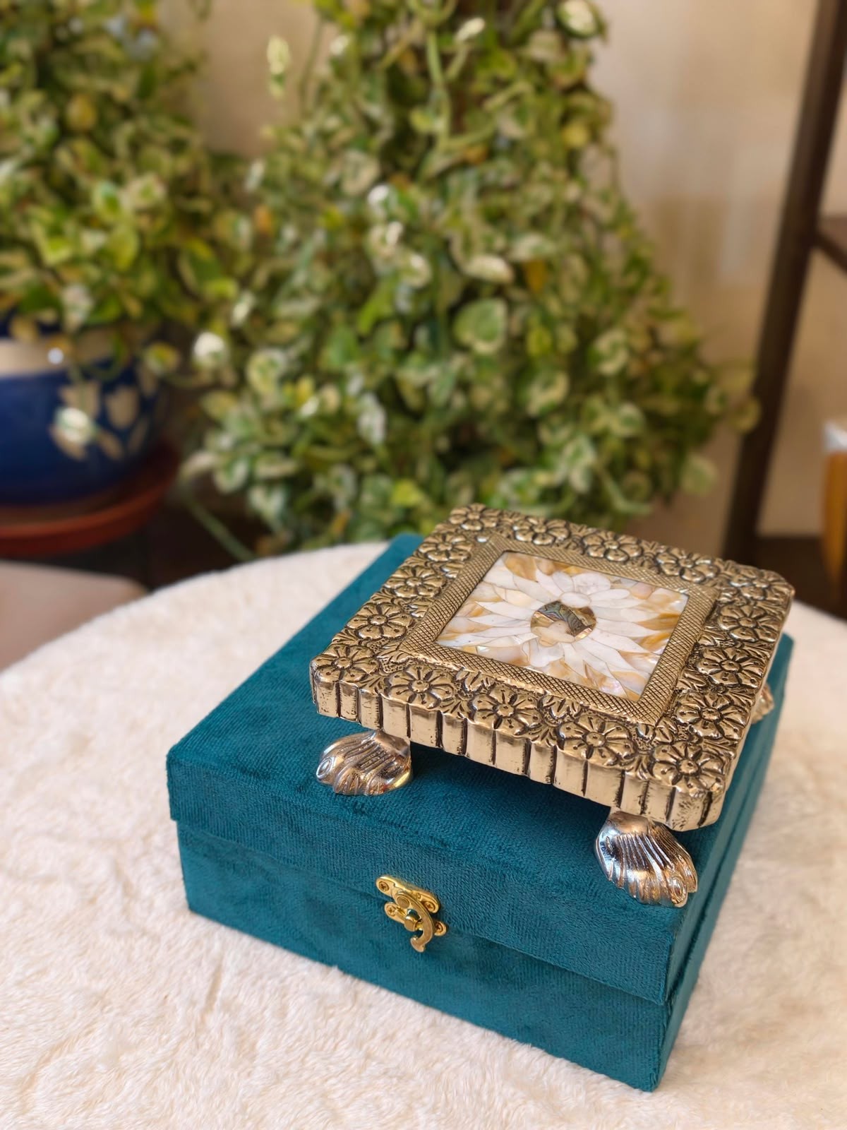 Chowki with Velvet Box, photo 2