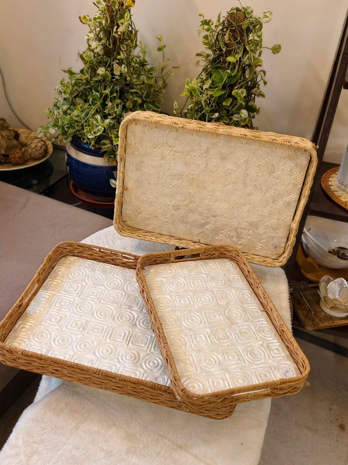 Cane and Pearl Tray Set, photo 2