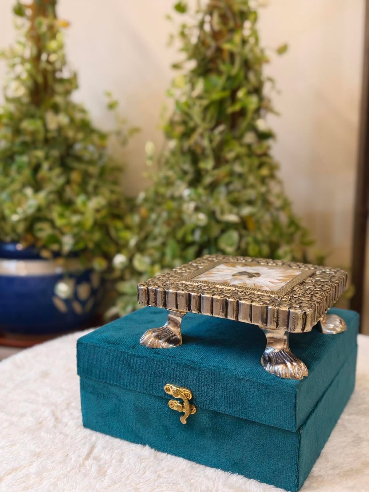 Chowki with velvet box, photo 3